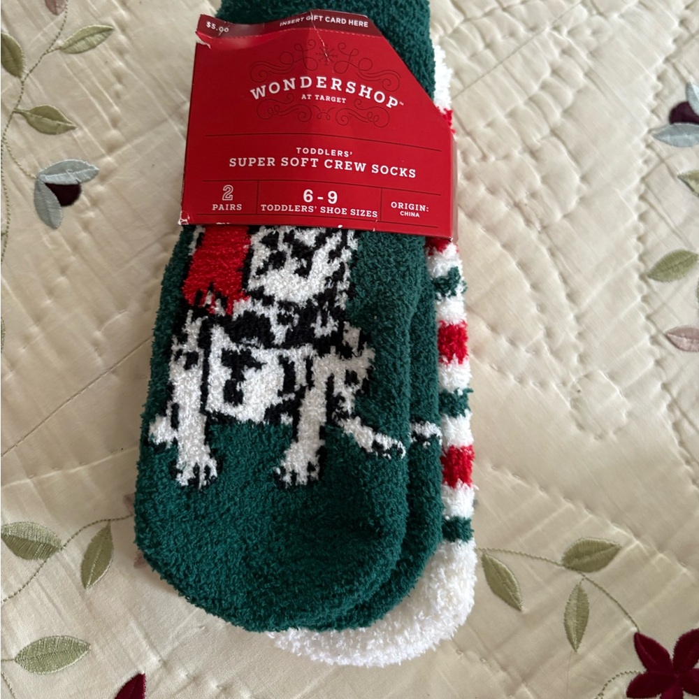 Wondershop Green White Red Toddler Super Soft Crew Socks - 2 Pairs